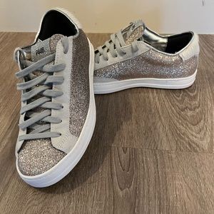 Gold P448 Sneakers like new